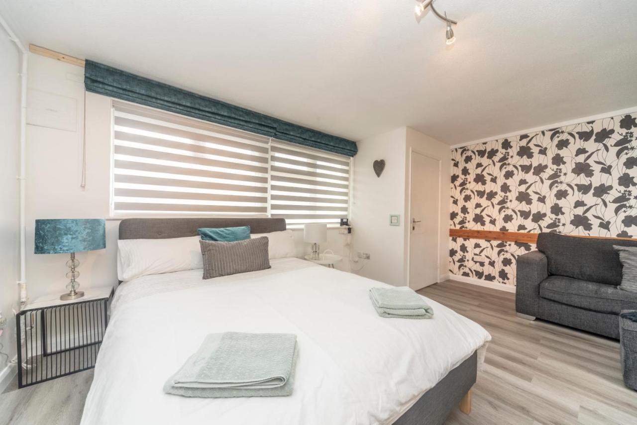 10 Boutique Studio Apartment Near Tube - Quiet Location Little Missenden Экстерьер фото